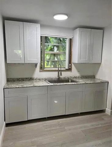 1656 SW 30th Avenue, Fort Lauderdale, FL 33312