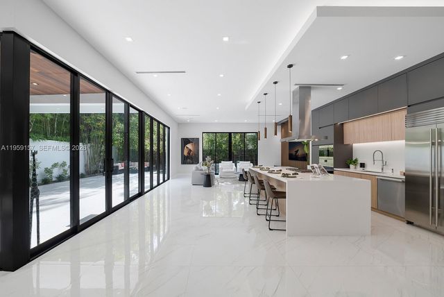 1780 Chucunantah Rd, Miami, FL 33133