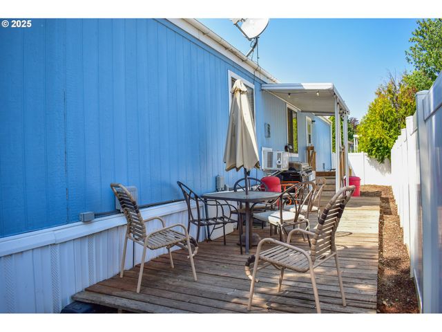 4425 W MAIN St 31, Medford, OR 97501