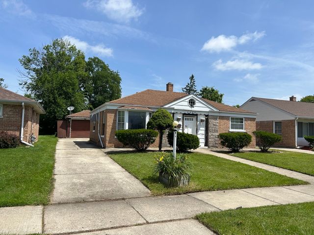 2222 Spruce Road, Homewood, IL 60430