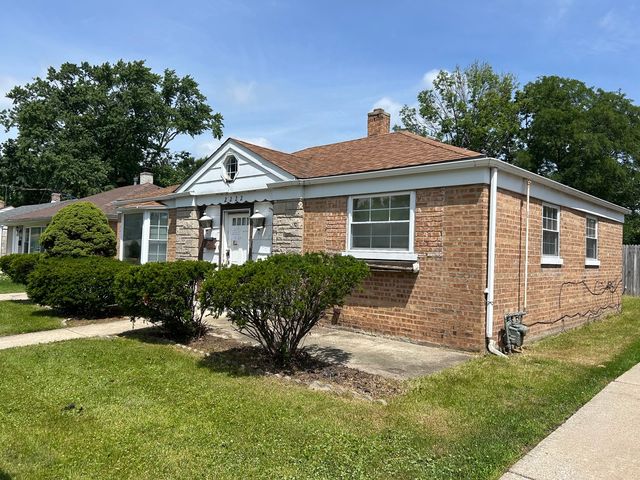 2222 Spruce Road, Homewood, IL 60430