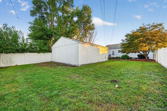30935 Sheridan Street, Garden City, MI 48135