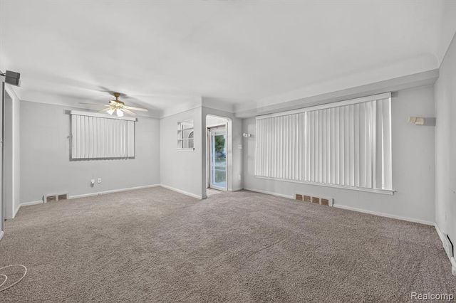 30935 Sheridan Street, Garden City, MI 48135
