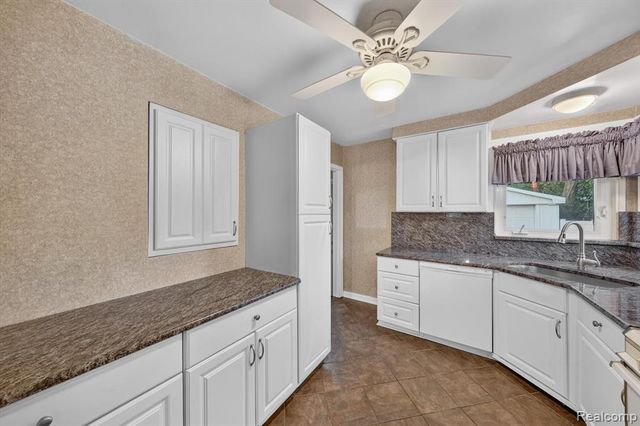 30935 Sheridan Street, Garden City, MI 48135
