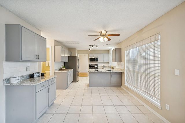 4012 Hazelwood Drive, Pearland, TX 77584