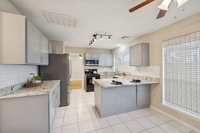 4012 Hazelwood Drive, Pearland, TX 77584