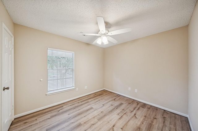 4012 Hazelwood Drive, Pearland, TX 77584