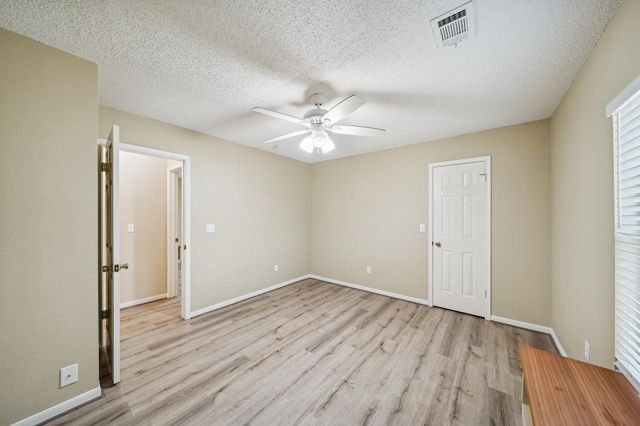 4012 Hazelwood Drive, Pearland, TX 77584