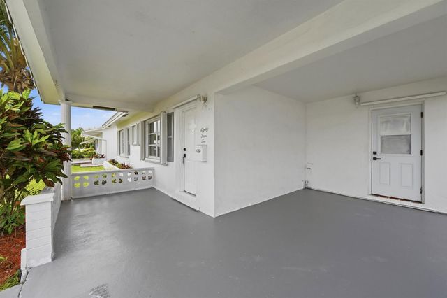 8410 NW 59th Place, Tamarac, FL 33321