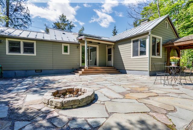 208 Tinker Street, Woodstock, NY 12498