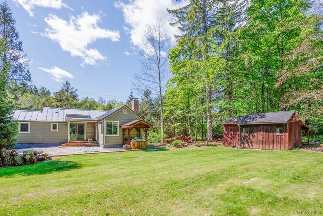 208 Tinker Street, Woodstock, NY 12498
