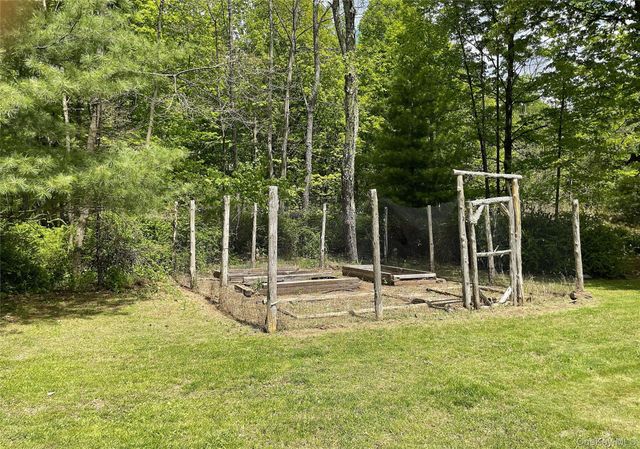 208 Tinker Street, Woodstock, NY 12498