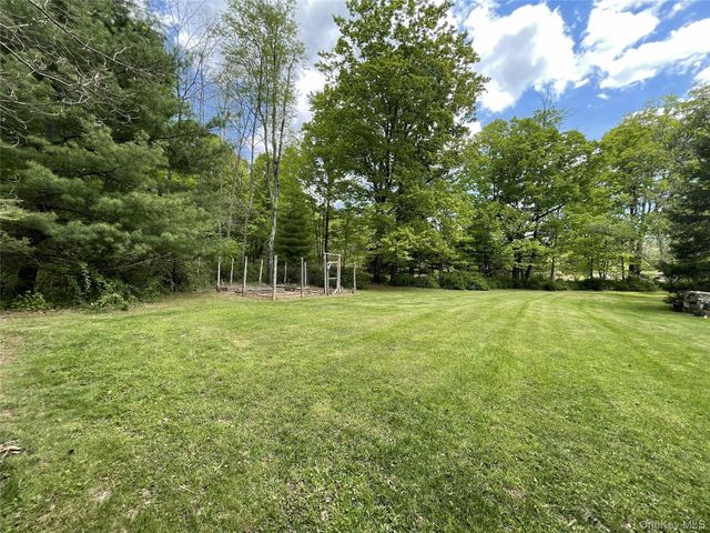 208 Tinker Street, Woodstock, NY 12498