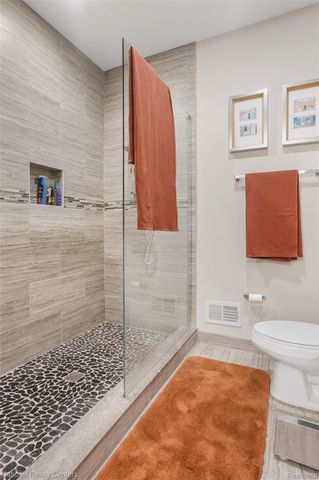42516 Gateway Drive, Plymouth Charter Township, MI 48170