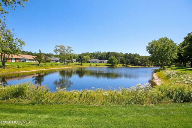 419A Chatham Court, Lakewood, NJ 08701
