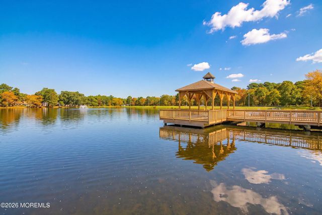 419A Chatham Court, Lakewood, NJ 08701