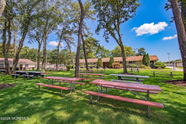 419A Chatham Court, Lakewood, NJ 08701