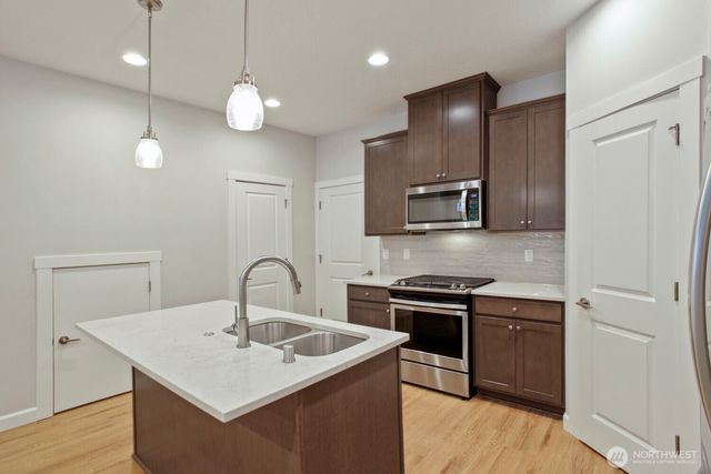 13742 NW 7th Avenue, Vancouver, WA 98685