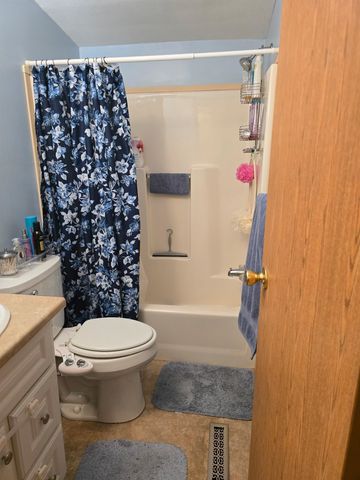 11 Rachael Place, Claremont, NH 03743