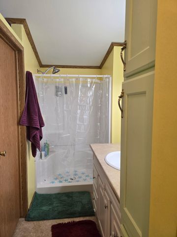 11 Rachael Place, Claremont, NH 03743