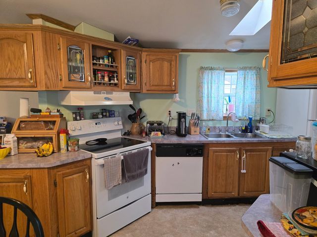 11 Rachael Place, Claremont, NH 03743