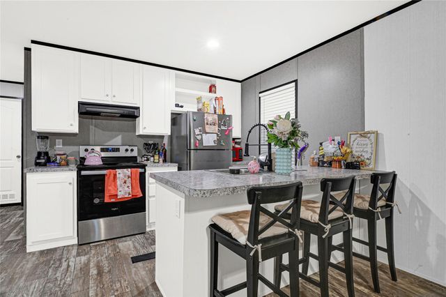 614 5914 37, Cleveland, TX 77327