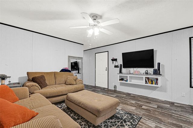 614 5914 37, Cleveland, TX 77327