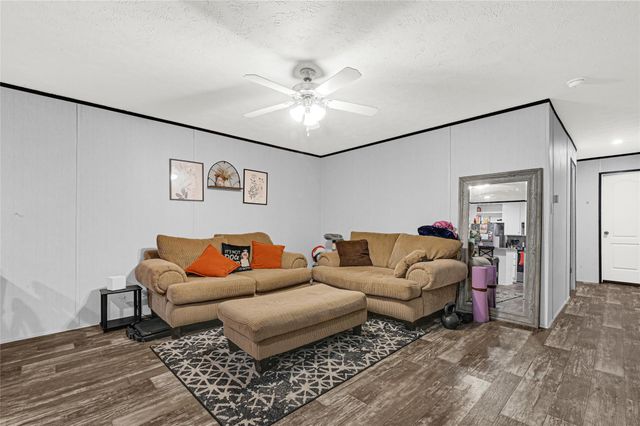 614 5914 37, Cleveland, TX 77327