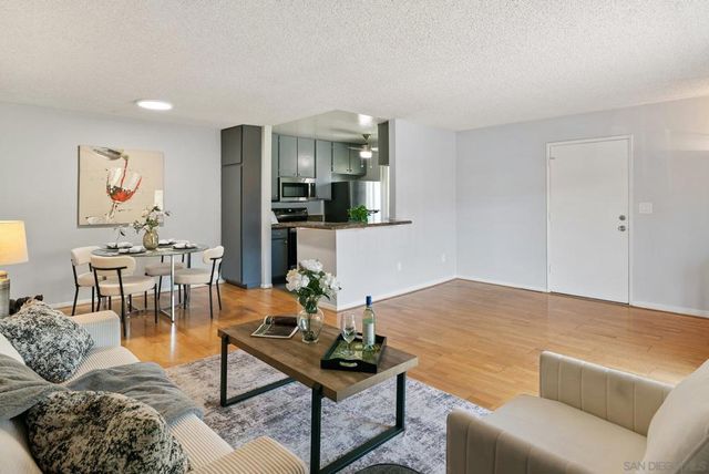 6442 Bell Bluff, San Diego, CA 92119