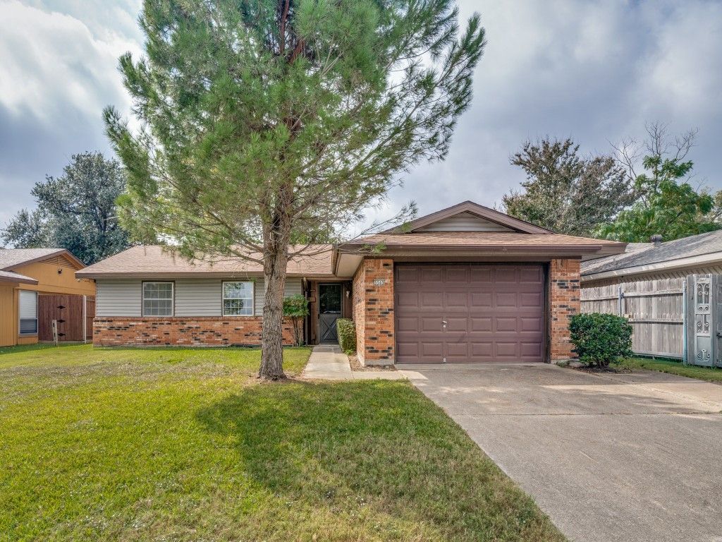 5545 Valley Mills Drive, Garland, TX 75043