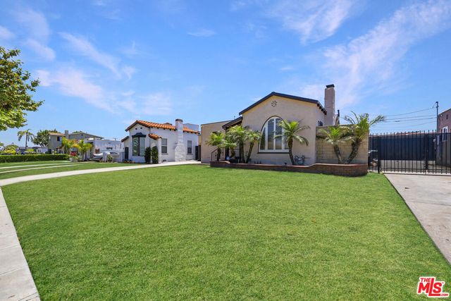 2430 W 77th Street, Inglewood, CA 90305