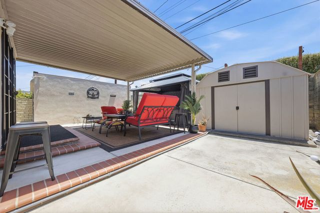 2430 W 77th Street, Inglewood, CA 90305