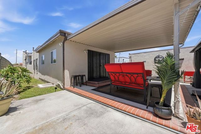2430 W 77th Street, Inglewood, CA 90305