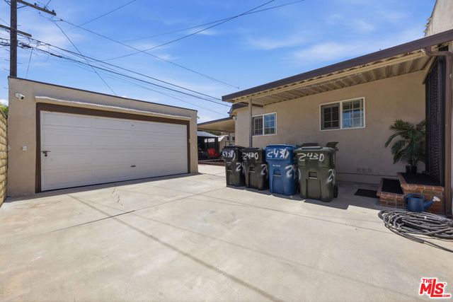 2430 W 77th Street, Inglewood, CA 90305