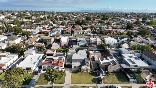 2430 W 77th Street, Inglewood, CA 90305
