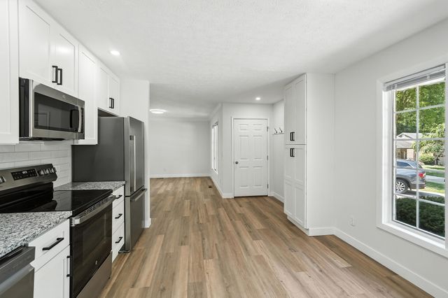 2100 Manhattan Boulevard 2100 Manhattan Boulevard, Springfield, OH 45504