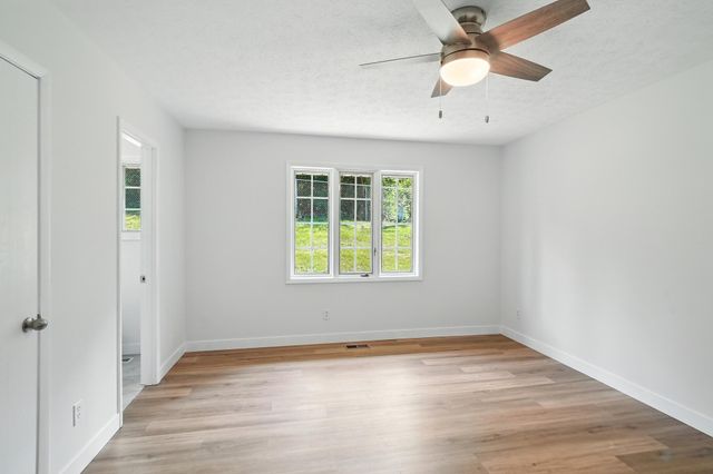 2100 Manhattan Boulevard 2100 Manhattan Boulevard, Springfield, OH 45504