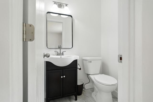 2100 Manhattan Boulevard 2100 Manhattan Boulevard, Springfield, OH 45504