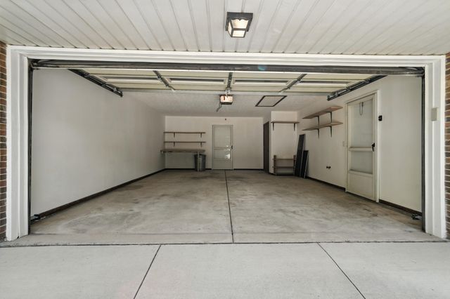 2100 Manhattan Boulevard 2100 Manhattan Boulevard, Springfield, OH 45504