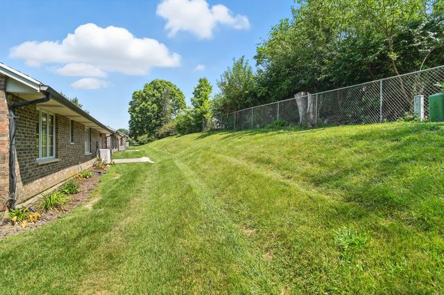 2100 Manhattan Boulevard 2100 Manhattan Boulevard, Springfield, OH 45504