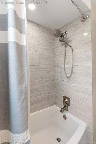 115 W Houstonia Avenue, Royal Oak, MI 48073
