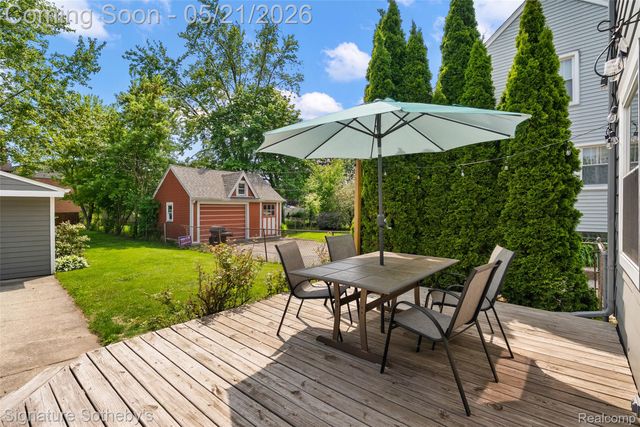 115 W Houstonia Avenue, Royal Oak, MI 48073
