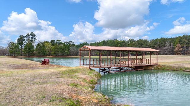 2964 FM 2120, Bagwell, TX 75412