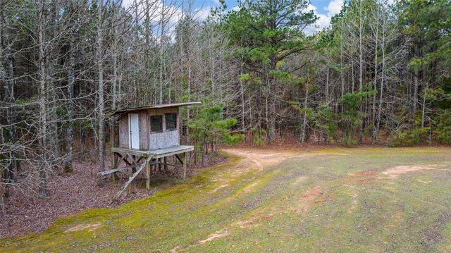 2964 FM 2120, Bagwell, TX 75412