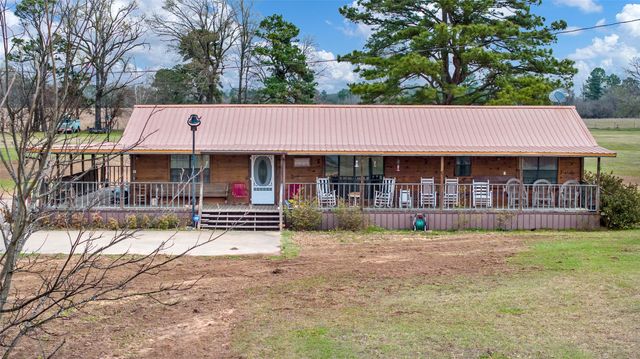 2964 FM 2120, Bagwell, TX 75412