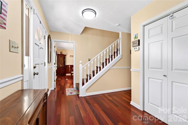 10 Old Turnpike Road, Mills River, NC 28759
