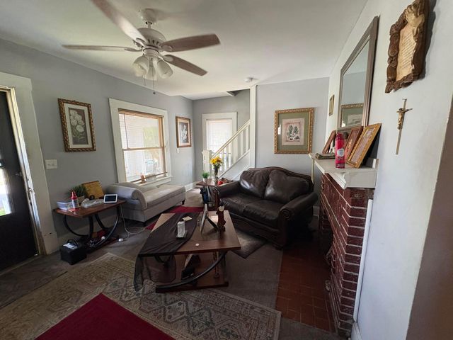 655 E Jenkins Avenue, Columbus, OH 43207