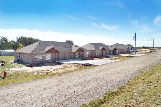 101 Lone Star Road, Poolville, TX 76487