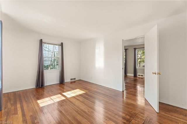 724 S Sunset Drive, Winston-salem, NC 27103