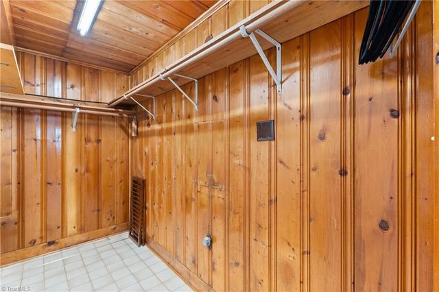 724 S Sunset Drive, Winston-salem, NC 27103